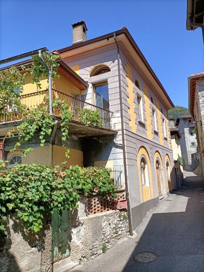La Capinera Bed & Breakfast Muggio Екстериор снимка